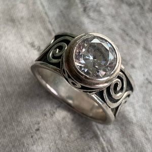 Silpada Rare Sterling Silver 925 Scroll Ring